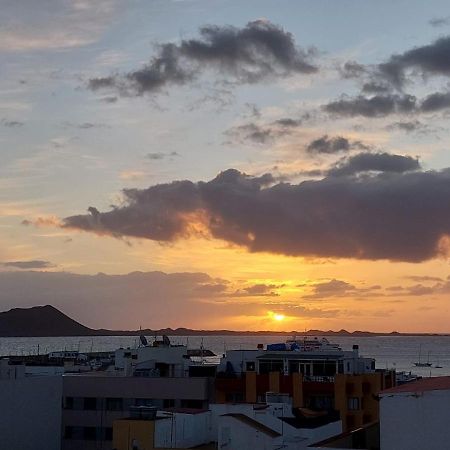 Precioso ático con vistas al mar Apartamento Corralejo Exterior foto